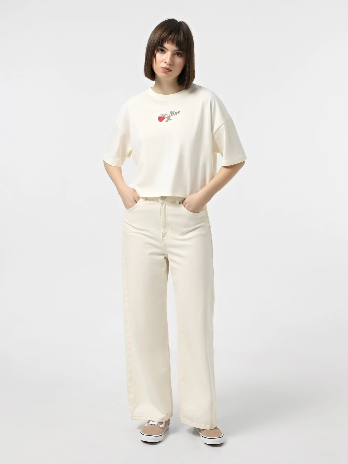 Футболки и поло CONVERSE TLMN VDAY CROP модель 10028306-286 Футболки и поло CONVERSE TLMN VDAY CROP модель 10028306-286 Фото
