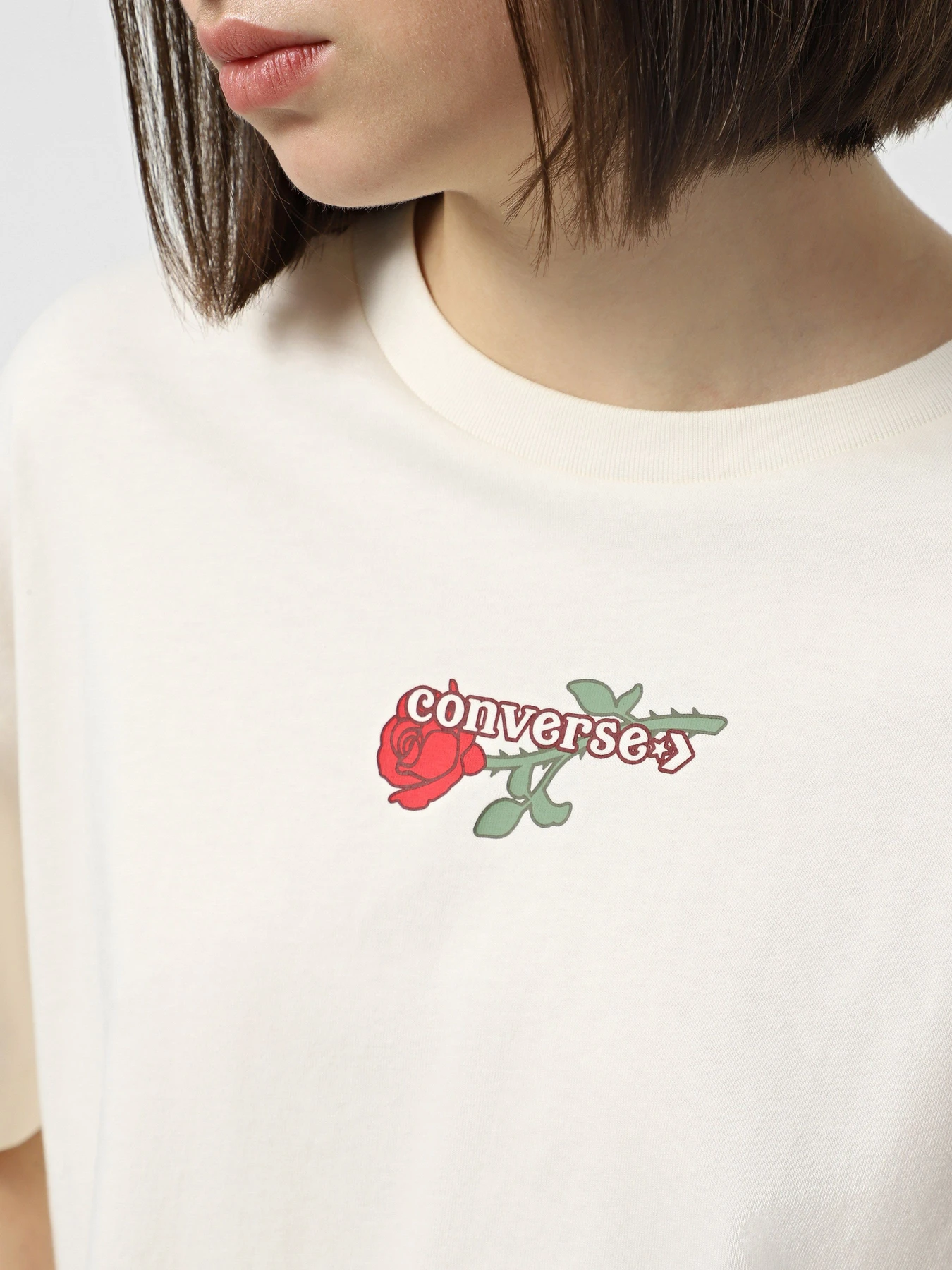 Футболки и поло CONVERSE TLMN VDAY CROP модель 10028306-286 Футболки и поло CONVERSE TLMN VDAY CROP модель 10028306-286 Фото