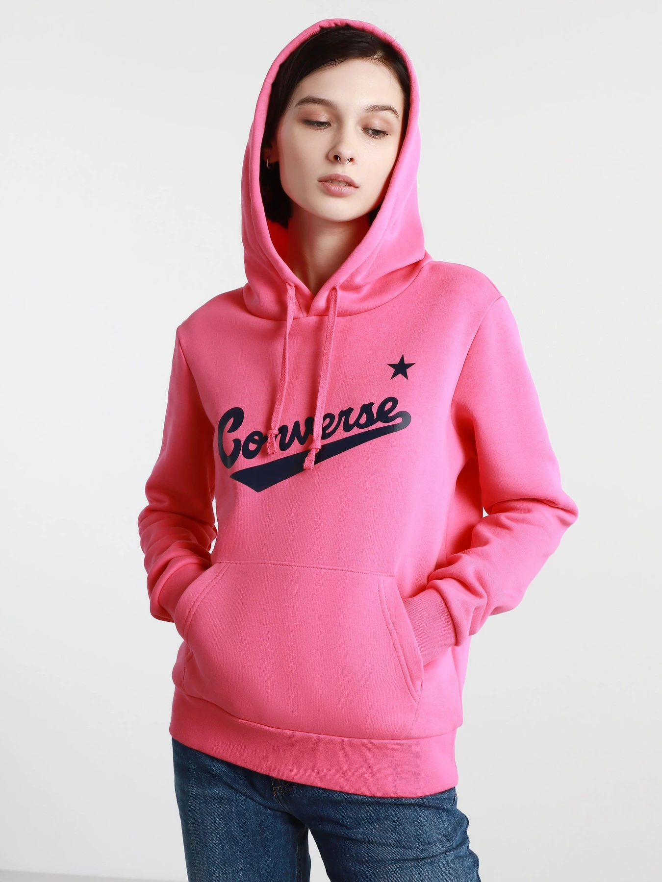 Худи и свитшоты CONVERSE Center Front Nova модель 10020375-661 Худи и свитшоты CONVERSE Center Front Nova модель 10020375-661 Фото