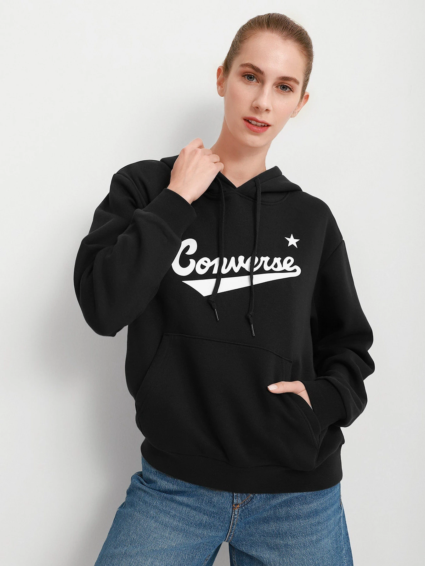 Худи и свитшоты CONVERSE SCRIPTED LOGO модель 10022011-001 Худи и свитшоты CONVERSE SCRIPTED LOGO модель 10022011-001 Фото