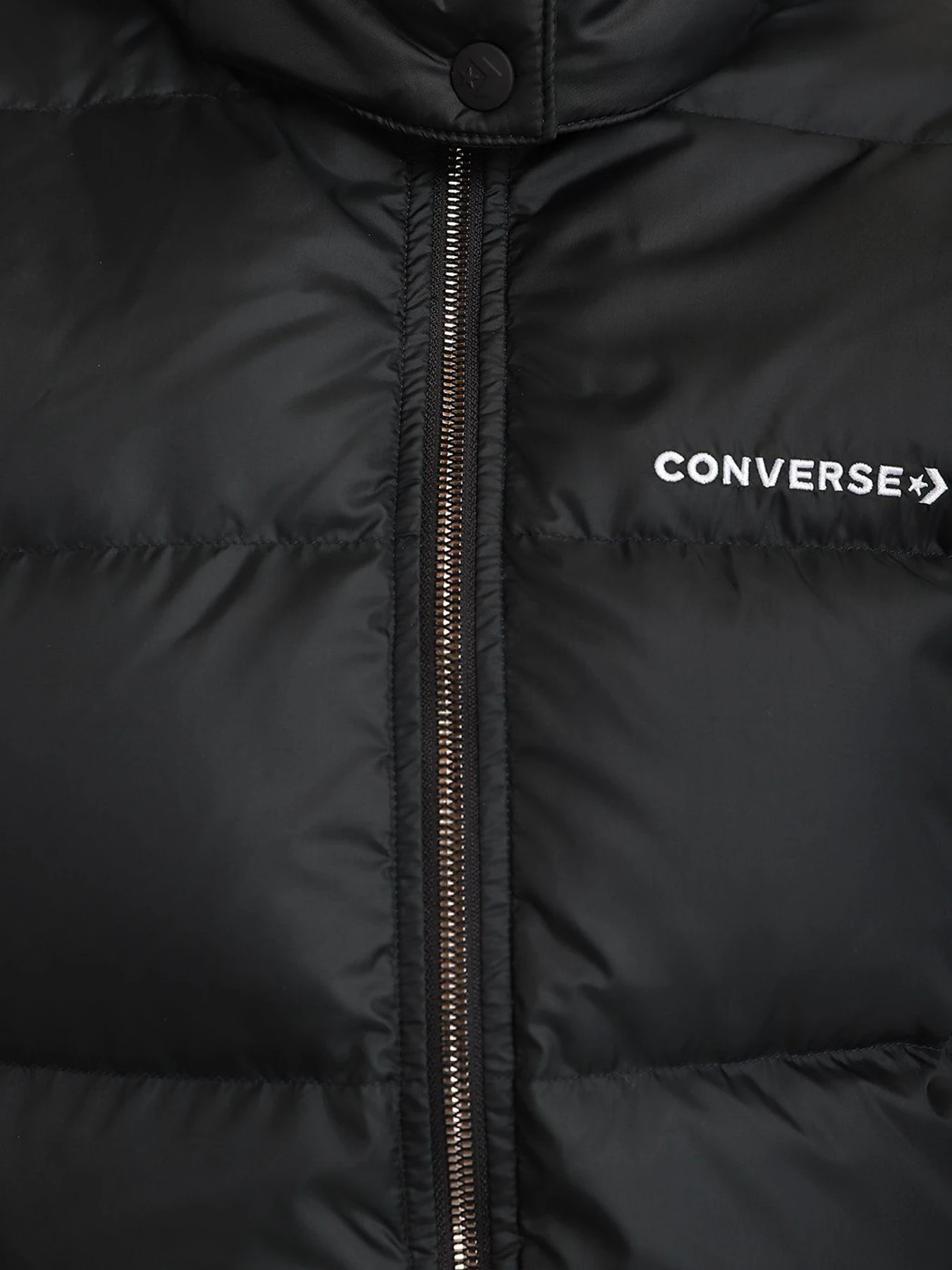 Куртки та дублянки CONVERSE Short Down Jacket Entry Level модель 10021998-001 Куртки та дублянки CONVERSE Short Down Jacket Entry Level модель 10021998-001 Фото