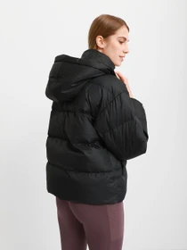 Куртки та дублянки CONVERSE Short Down Jacket Entry Level модель 10021998-001 Фото