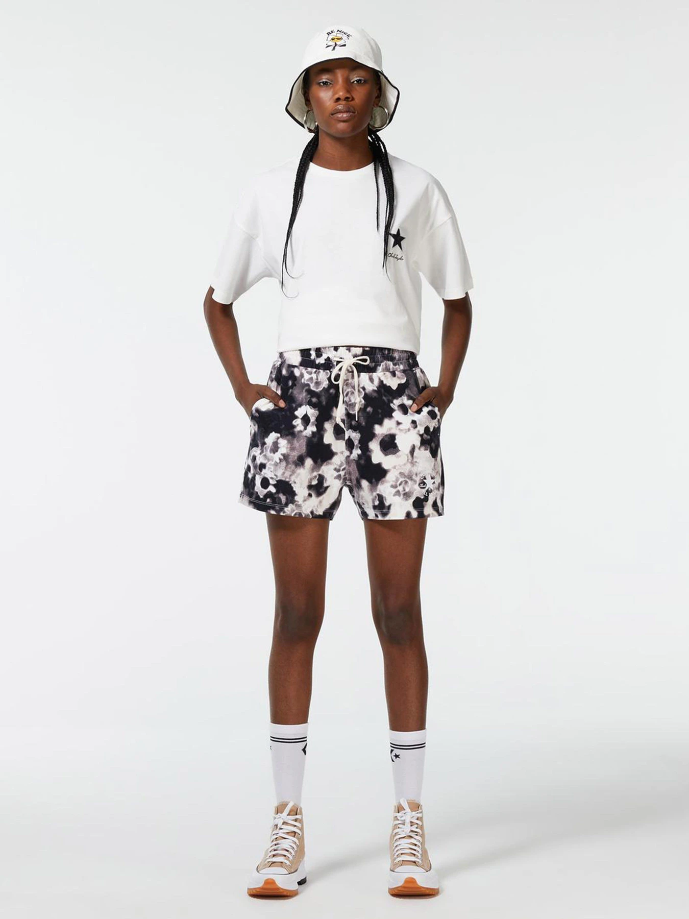 Шорты CONVERSE
Washed Floral Cotton модель 10023198-001 Шорты CONVERSE
Washed Floral Cotton модель 10023198-001 Фото