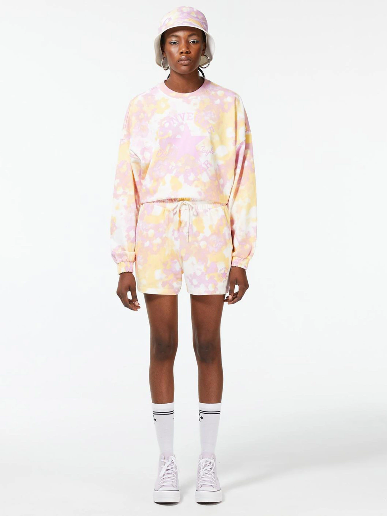 Шорты CONVERSE
Washed Floral Cotton модель 10023198-698 Шорты CONVERSE
Washed Floral Cotton модель 10023198-698 Фото