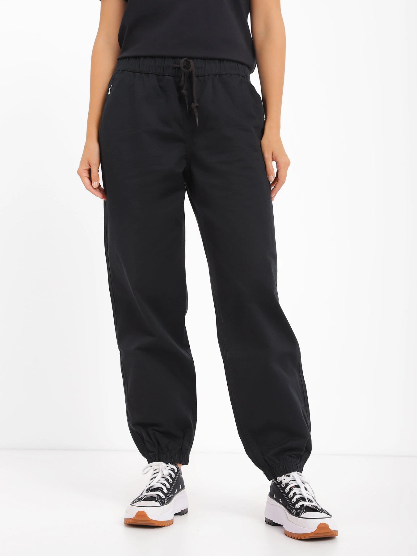 Штани CONVERSE Commerical Jogger модель 10023687-001 Штани CONVERSE Commerical Jogger модель 10023687-001 Фото