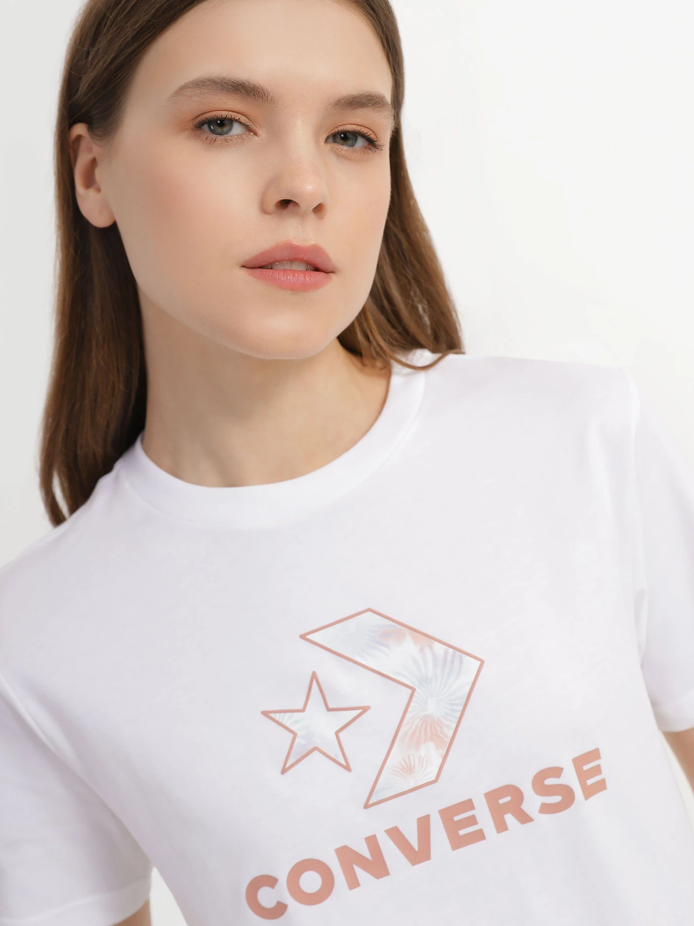 Футболки и поло CONVERSE Floral Star Chevron модель 10024538-102 Футболки и поло CONVERSE Floral Star Chevron модель 10024538-102 Фото