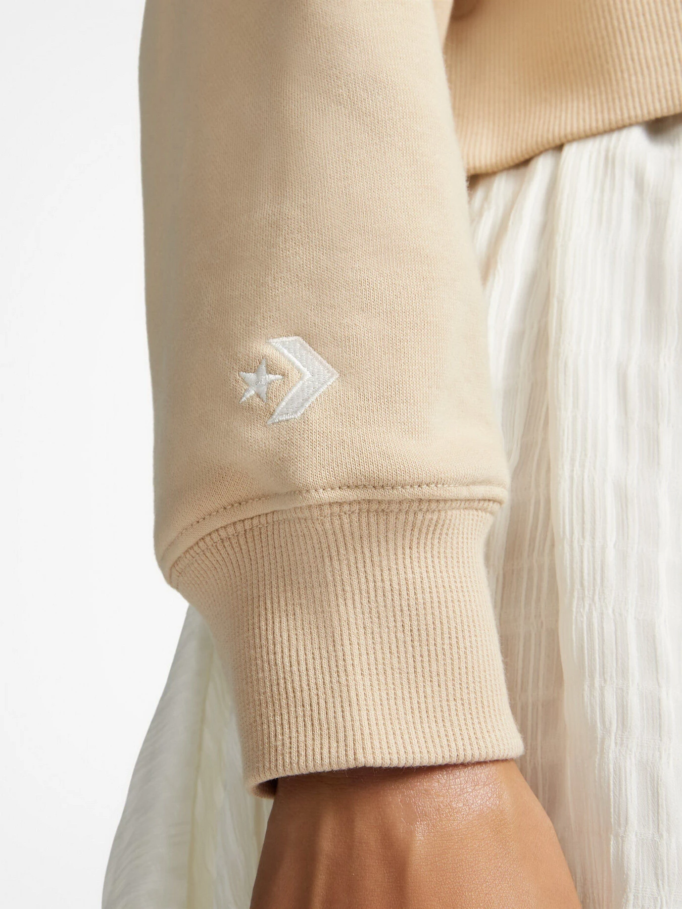 Худі та світшоти CONVERSE Colorblocked Chain Stitch Crew модель 10024524-296 Худі та світшоти CONVERSE Colorblocked Chain Stitch Crew модель 10024524-296 Фото