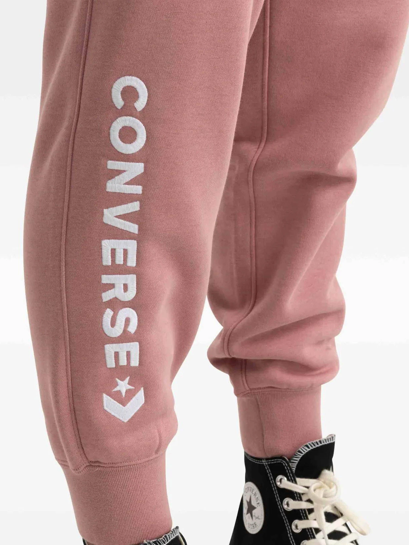 Штани CONVERSE Wordmark Fleece модель 10024542-698 Штани CONVERSE Wordmark Fleece модель 10024542-698 Фото