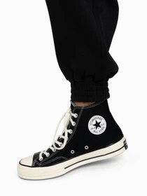 Штани CONVERSE Classic Fit Wearers Left Star Chev Emb Fleece модель 10025889-001 Фото