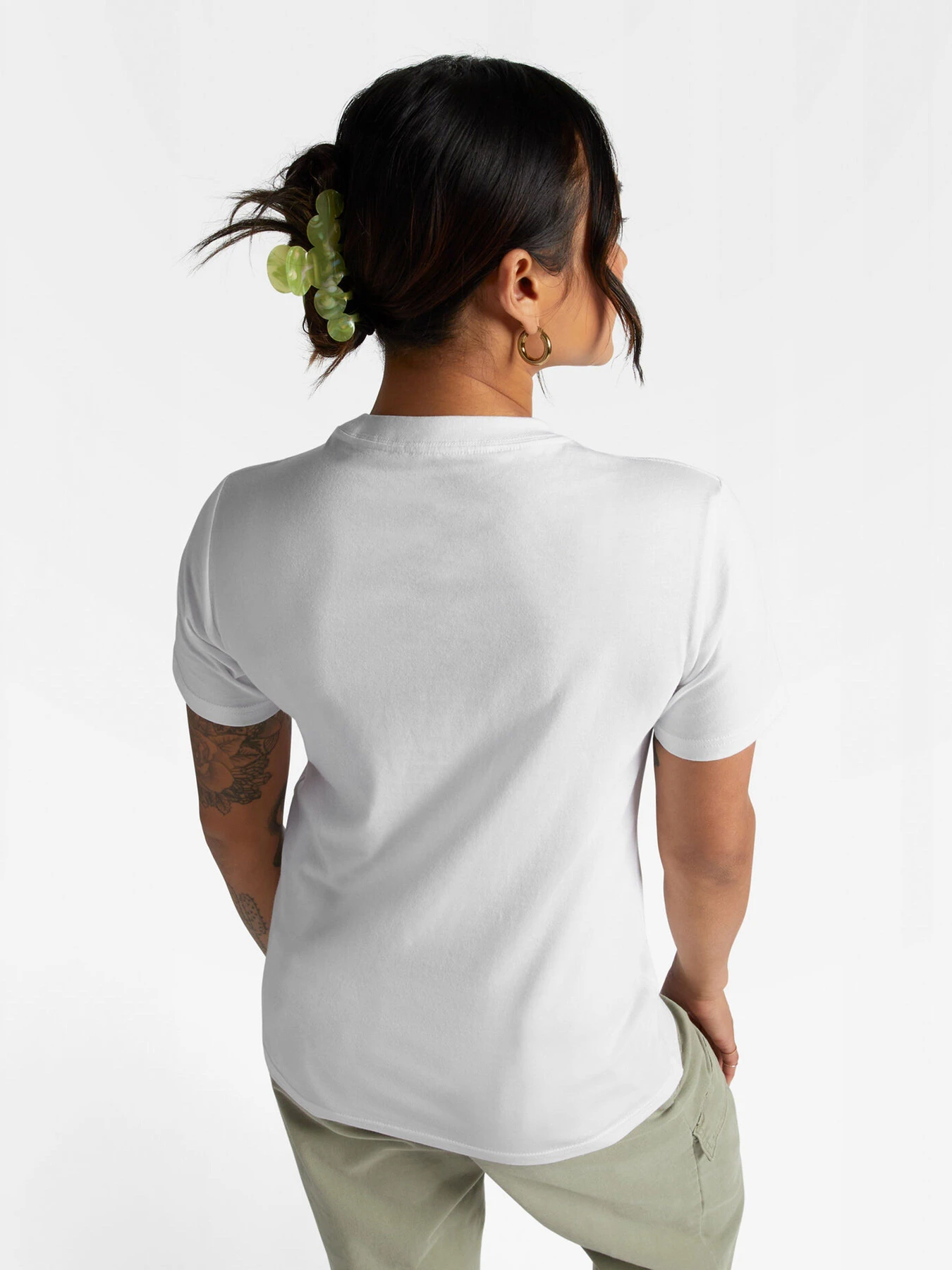Футболки і поло CONVERSE Outdoor Floral Art модель 10025184-102 Футболки і поло CONVERSE Outdoor Floral Art модель 10025184-102 Фото