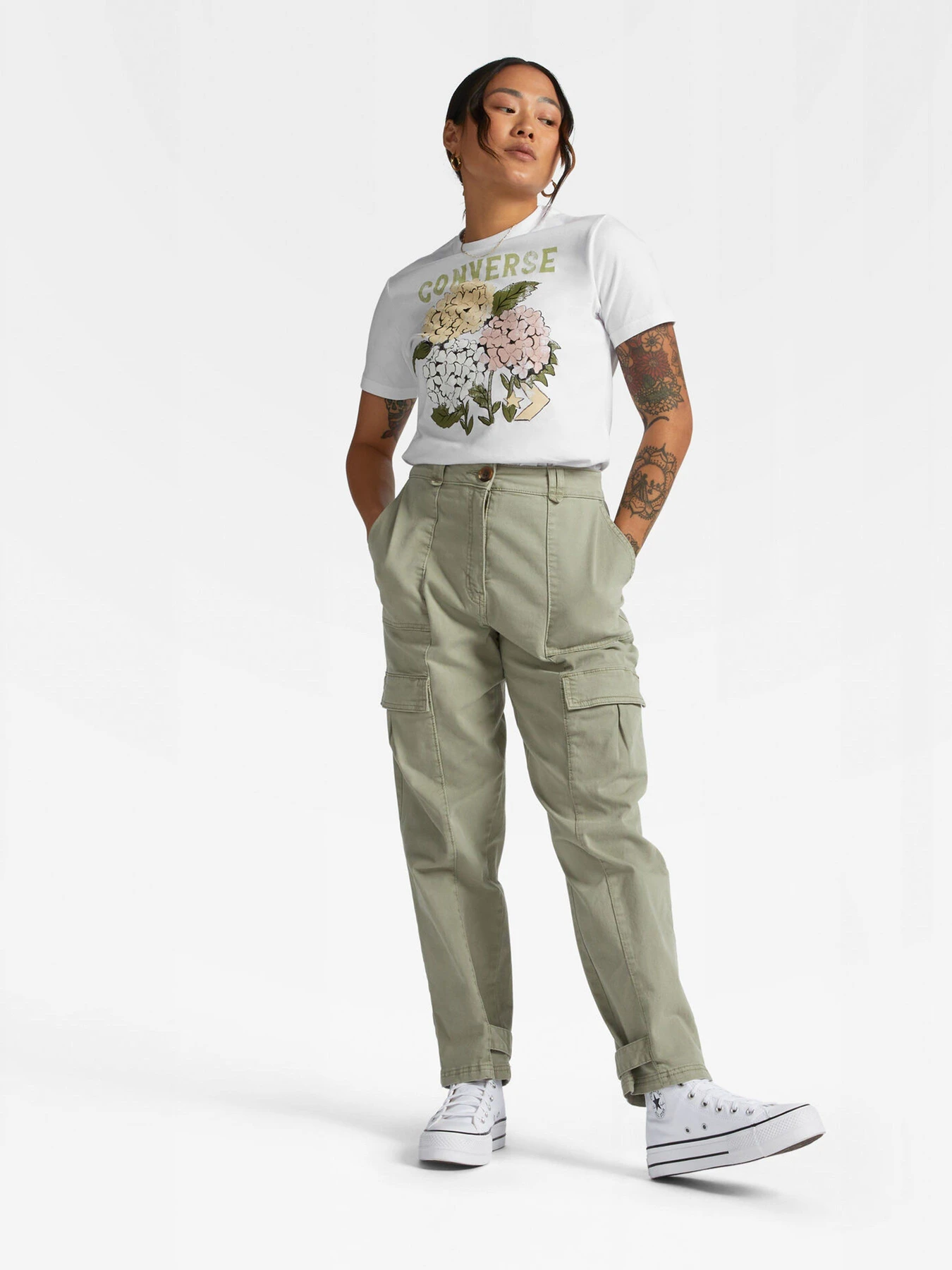 Футболки і поло CONVERSE Outdoor Floral Art модель 10025184-102 Футболки і поло CONVERSE Outdoor Floral Art модель 10025184-102 Фото
