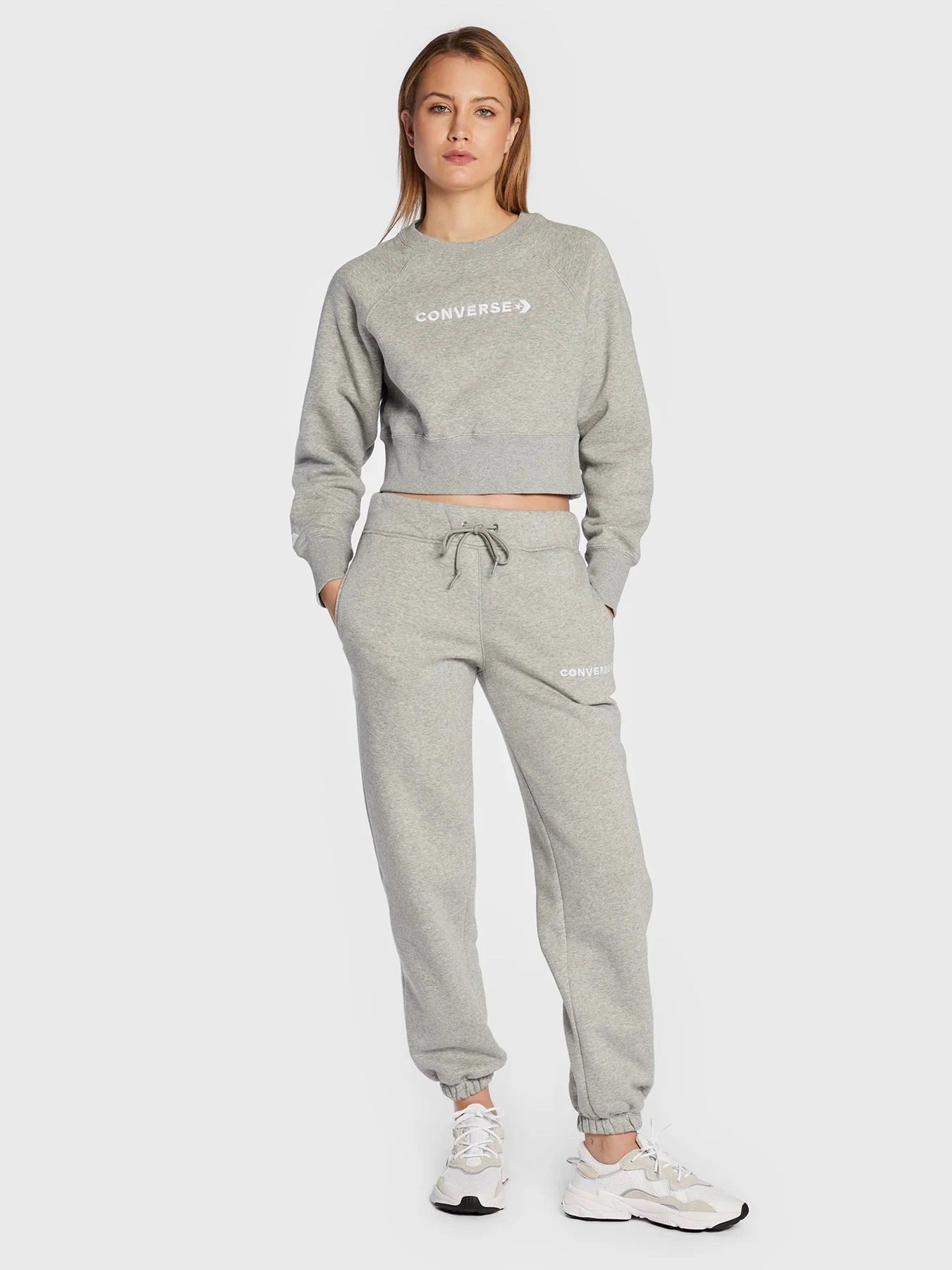 Брюки CONVERSE Strip Wordmark Fleece модель 10023718-035 Брюки CONVERSE Strip Wordmark Fleece модель 10023718-035 Фото