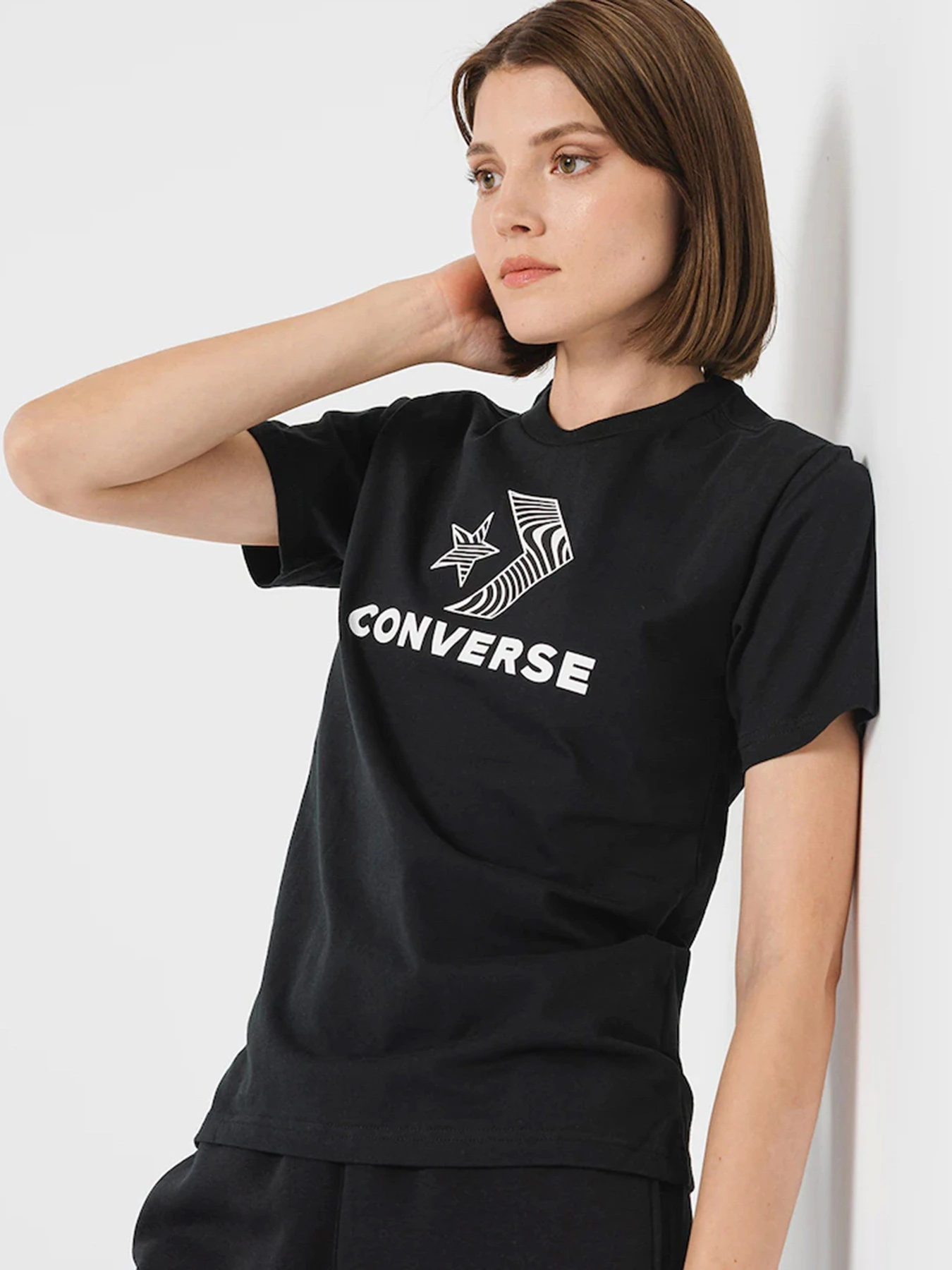 Футболки і поло CONVERSE Star Chevron модель 10024022-001 Футболки і поло CONVERSE Star Chevron модель 10024022-001 Фото
