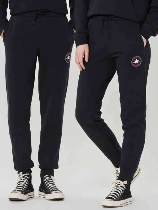 Брюки CONVERSE Stand Fit Chuck Patch модель 10025420-001 Фото