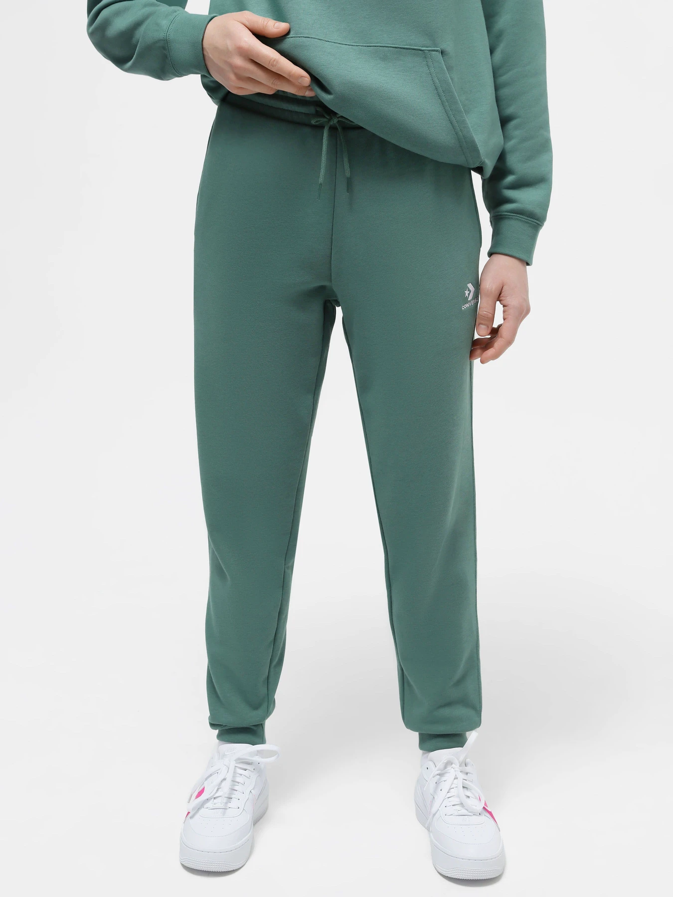 Штани CONVERSE STANDARD FIT WEARERS LEFT STAR модель 10023873-304 Штани CONVERSE STANDARD FIT WEARERS LEFT STAR модель 10023873-304 Фото