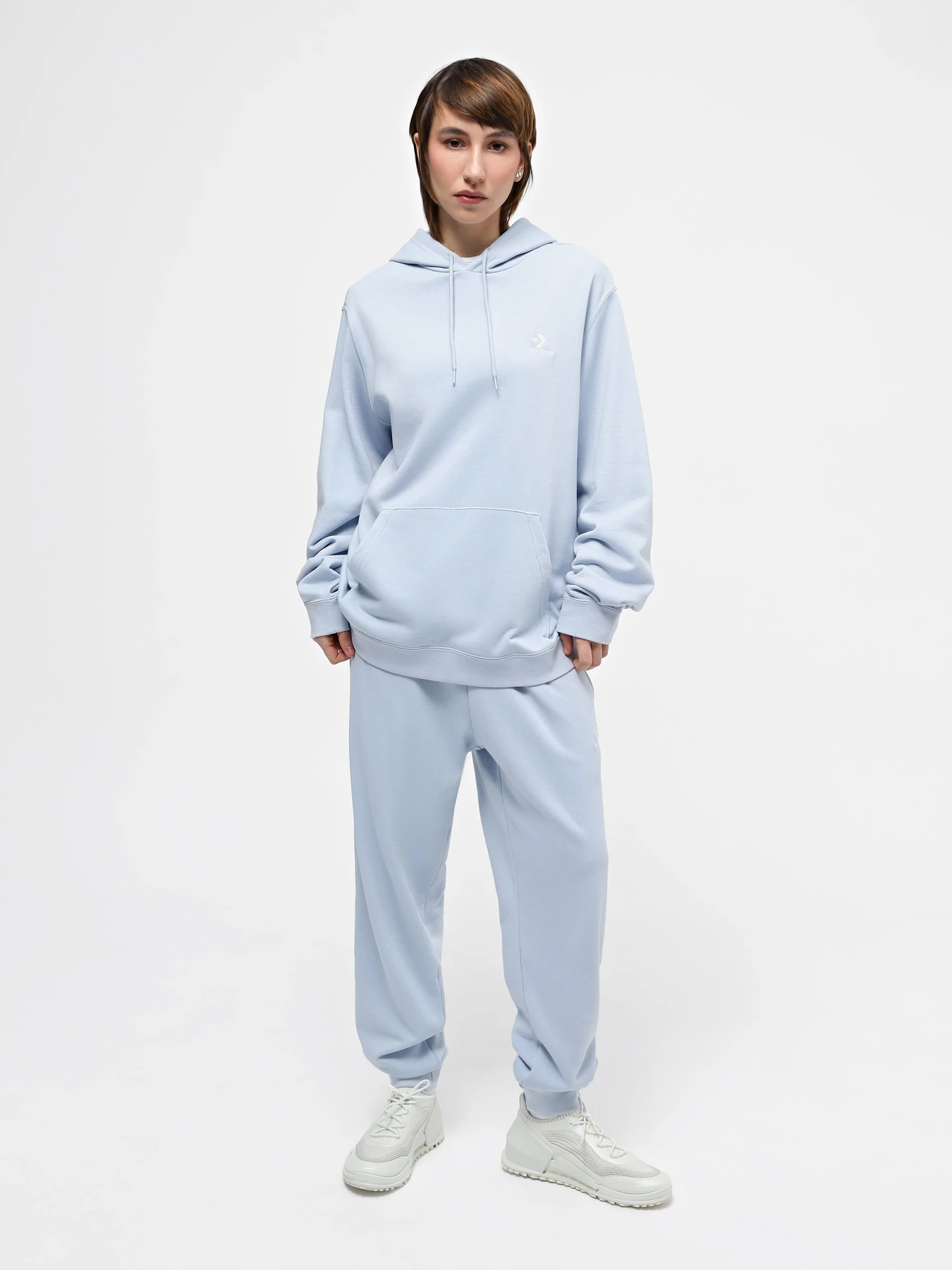 Худі та світшоти CONVERSE STANDARD FIT LEFT CHEST STAR C модель 10023874-050 Худі та світшоти CONVERSE STANDARD FIT LEFT CHEST STAR C модель 10023874-050 Фото