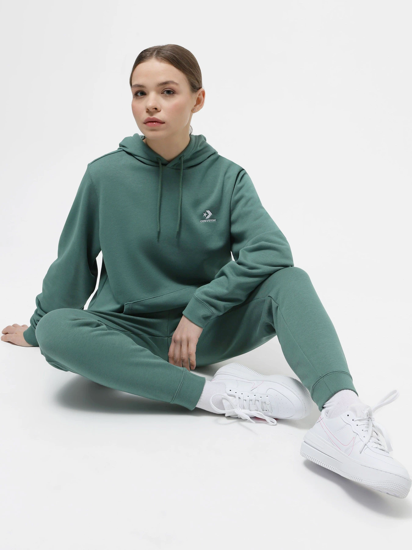Худі та світшоти CONVERSE STANDARD FIT LEFT CHEST STAR C модель 10023874-304 Худі та світшоти CONVERSE STANDARD FIT LEFT CHEST STAR C модель 10023874-304 Фото