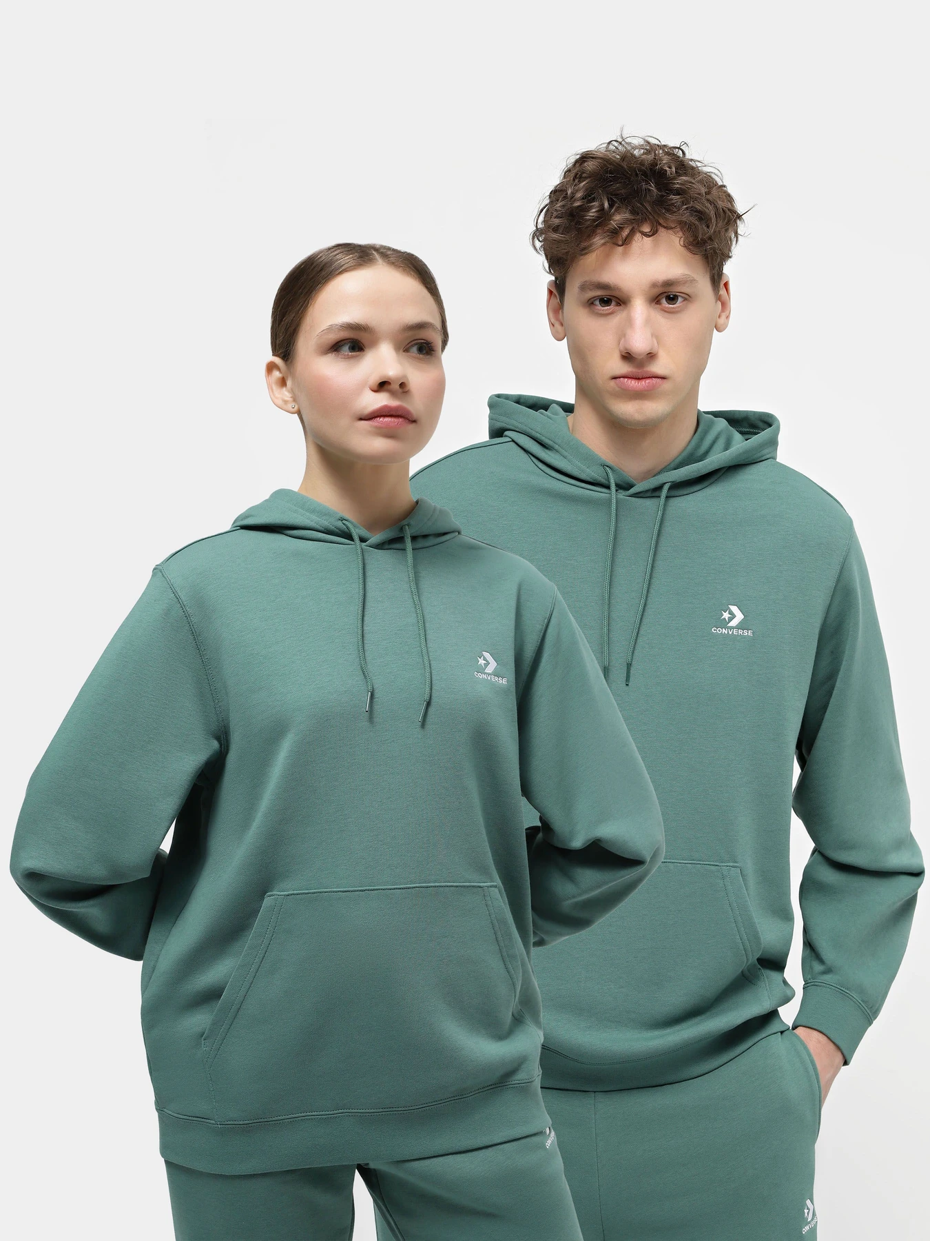 Худі та світшоти CONVERSE STANDARD FIT LEFT CHEST STAR C модель 10023874-304 Худі та світшоти CONVERSE STANDARD FIT LEFT CHEST STAR C модель 10023874-304 Фото