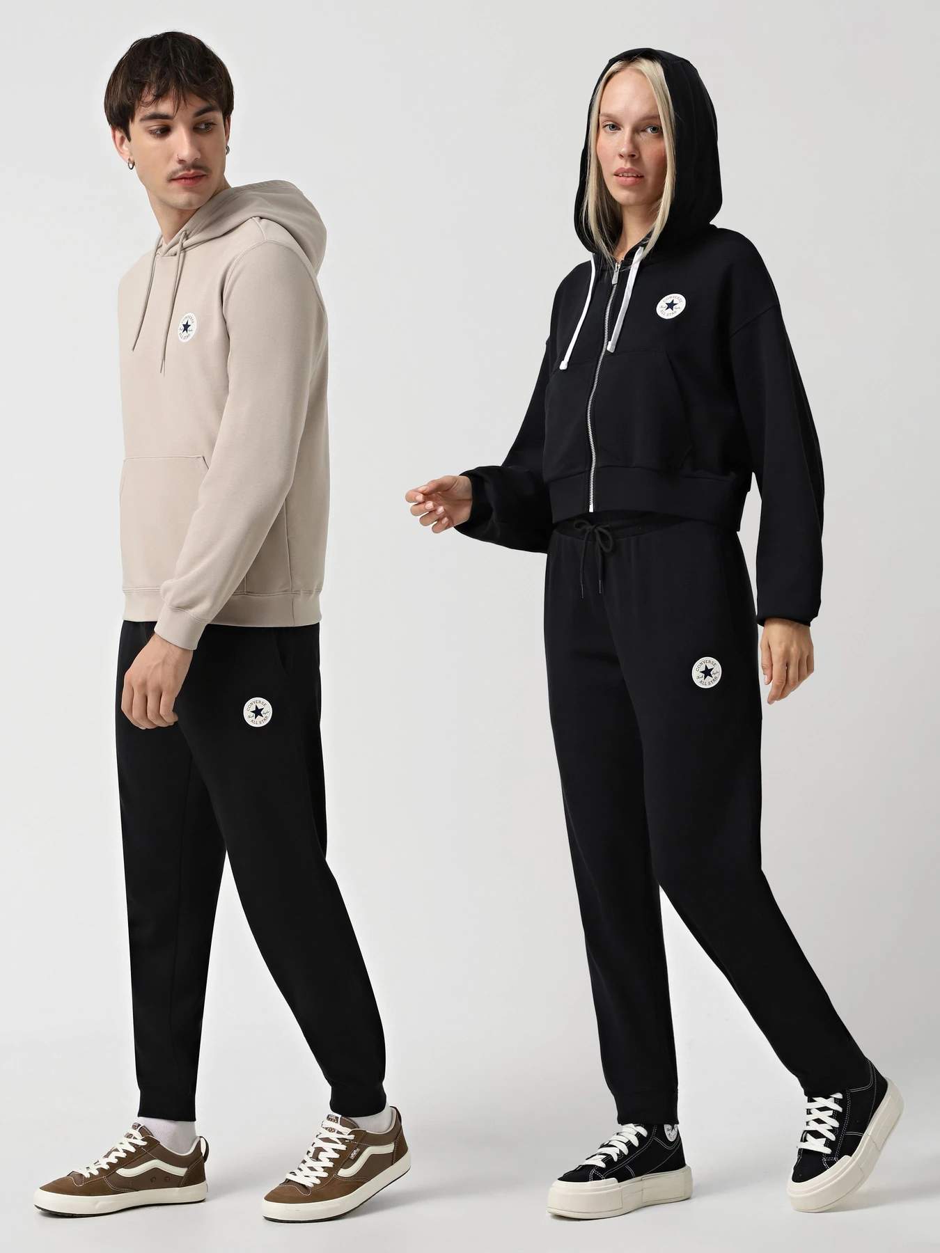 Штани CONVERSE CORE CHUCK PATCH модель 10026982-001 Штани CONVERSE CORE CHUCK PATCH модель 10026982-001 Фото