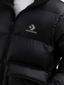 Куртки и дубленки CONVERSE PATCH POCKET CORE модель 10027260-001 Фото
