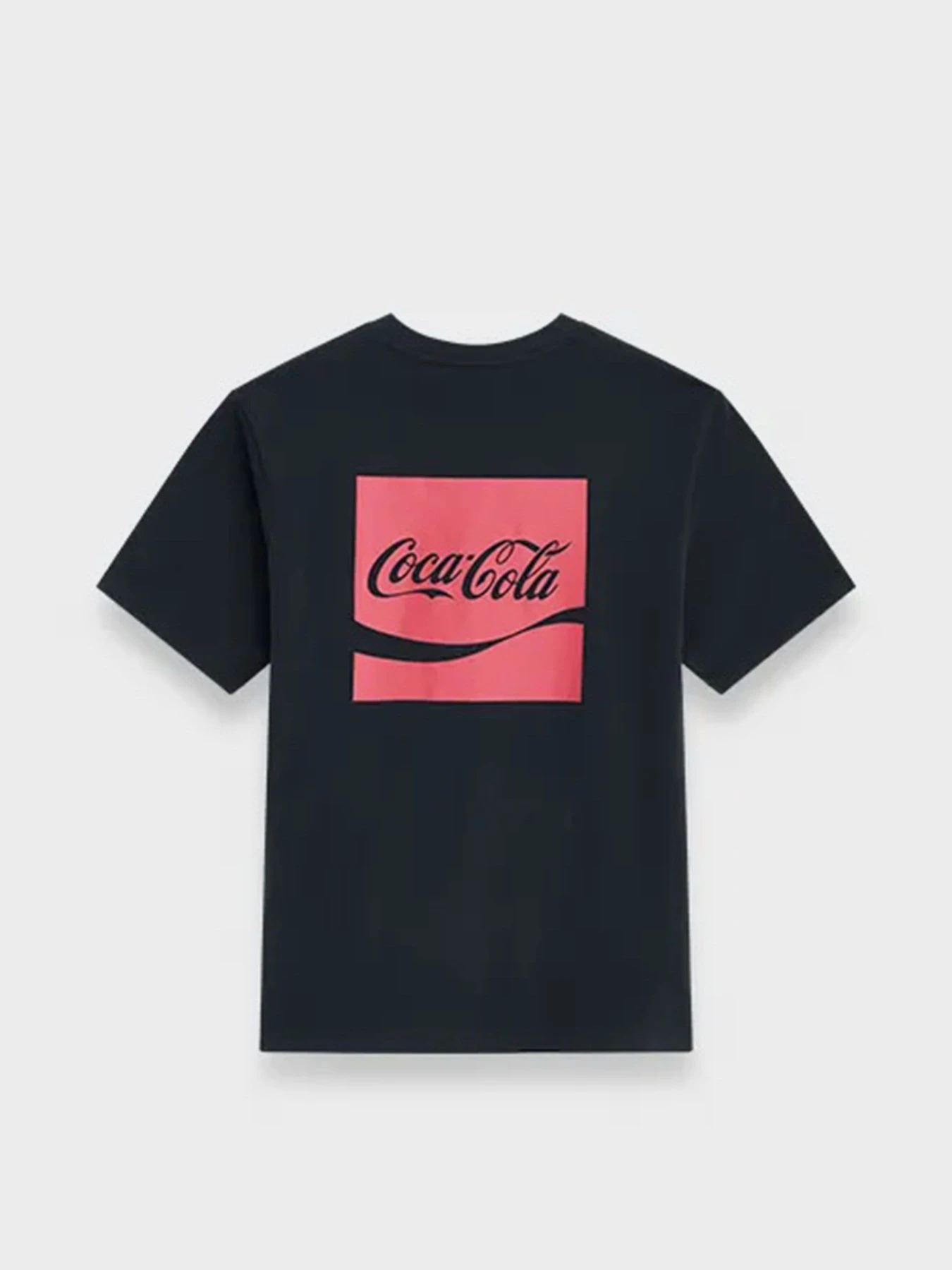 Футболки и поло CONVERSE CONVERSE X COCA COLA модель CVM5T514-BLK Фото