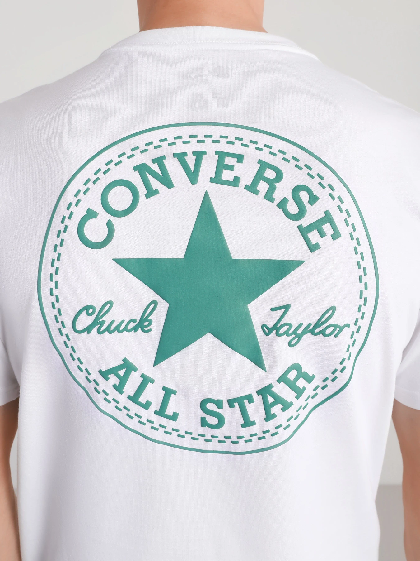 Футболки и поло CONVERSE Puffed Chuck Patch модель 10021631-102 Фото