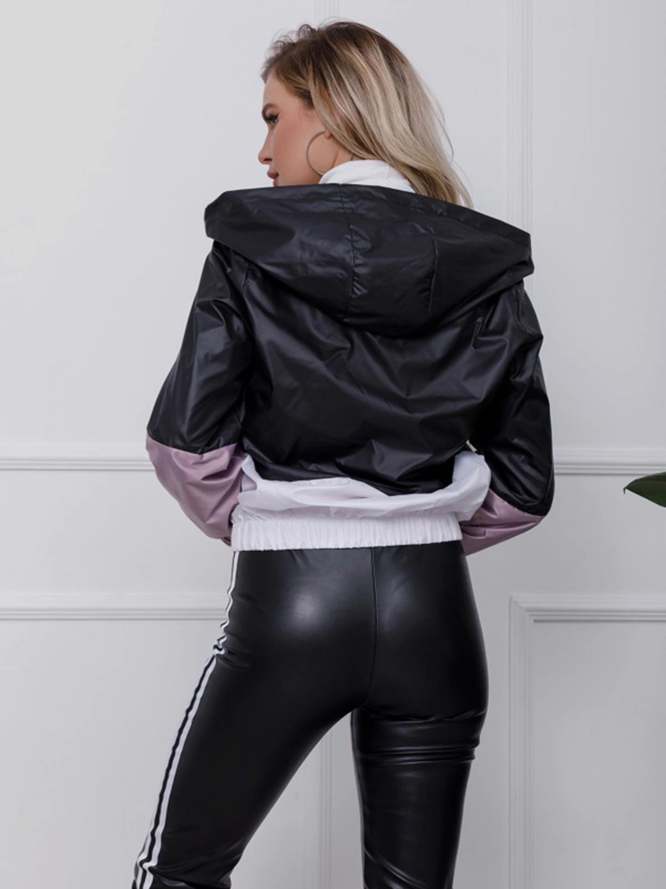 Куртки та дублянки ISSA Plus модель SA-123_черный/розовый Куртки та дублянки ISSA Plus модель SA-123_черный/розовый Фото
