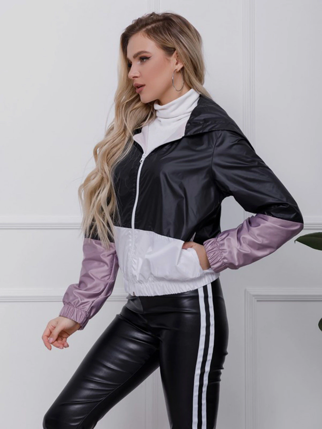 Куртки та дублянки ISSA Plus модель SA-123_черный/розовый Куртки та дублянки ISSA Plus модель SA-123_черный/розовый Фото