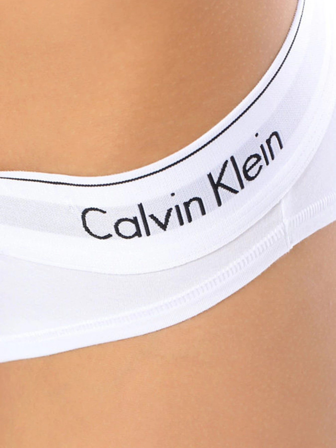 Нижнее белье Calvin Klein Underwear Slip модель F3787E_100 Нижнее белье Calvin Klein Underwear Slip модель F3787E_100 Фото