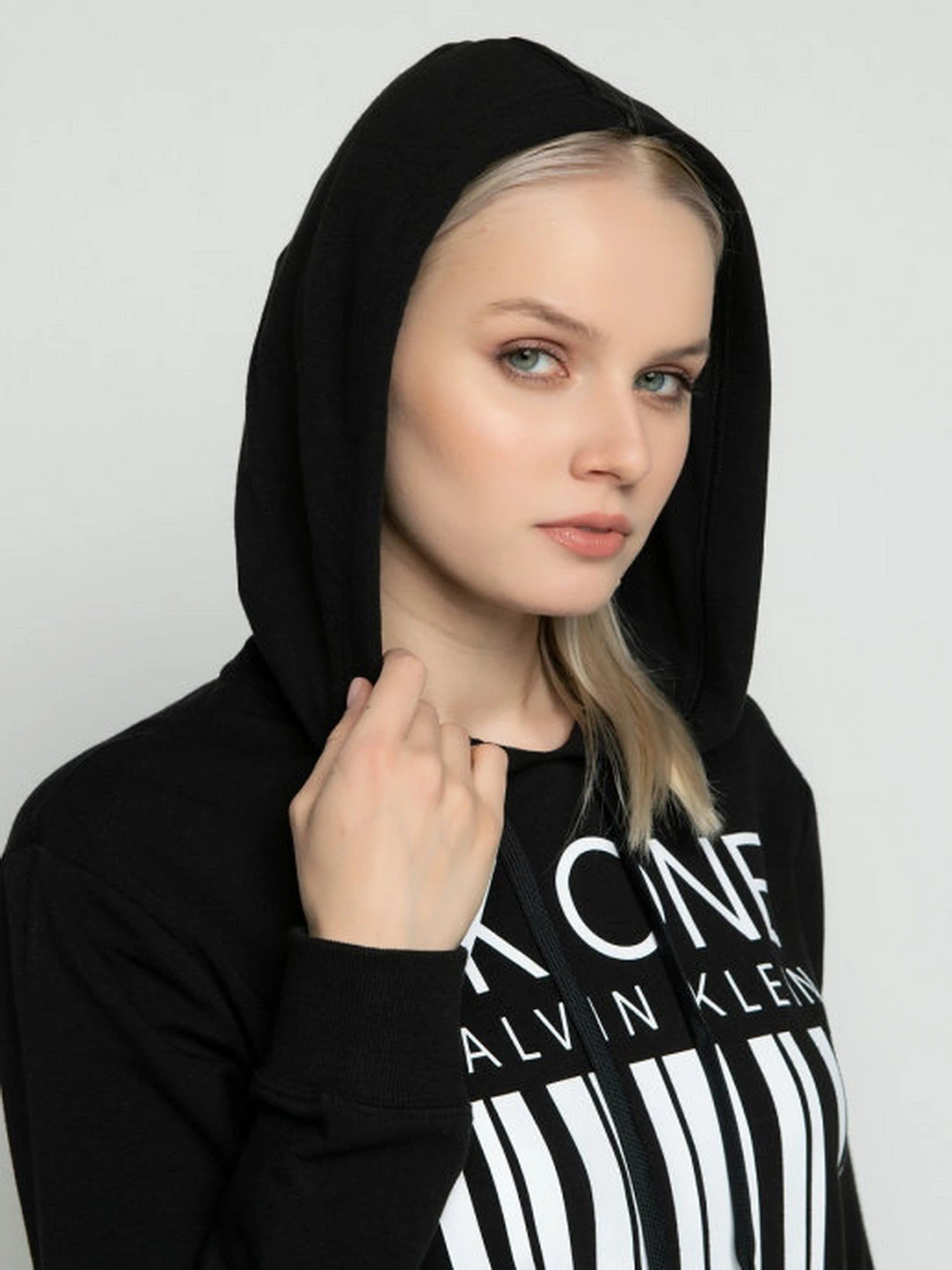 Светри та кардигани Calvin Klein Underwear модель QS6575E_UB1 Светри та кардигани Calvin Klein Underwear модель QS6575E_UB1 Фото