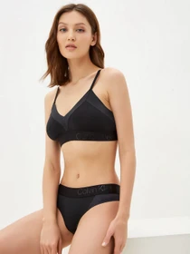 Нижнее белье Calvin Klein Underwear модель QF6664E_UB1 Фото
