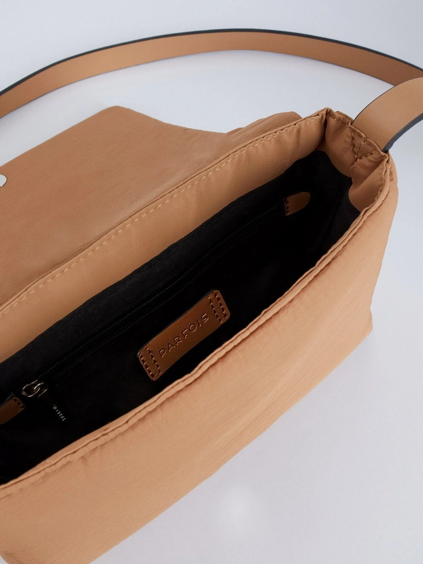 Сумки Parfois модель 5606428973572 Сумки Parfois модель 5606428973572 Фото