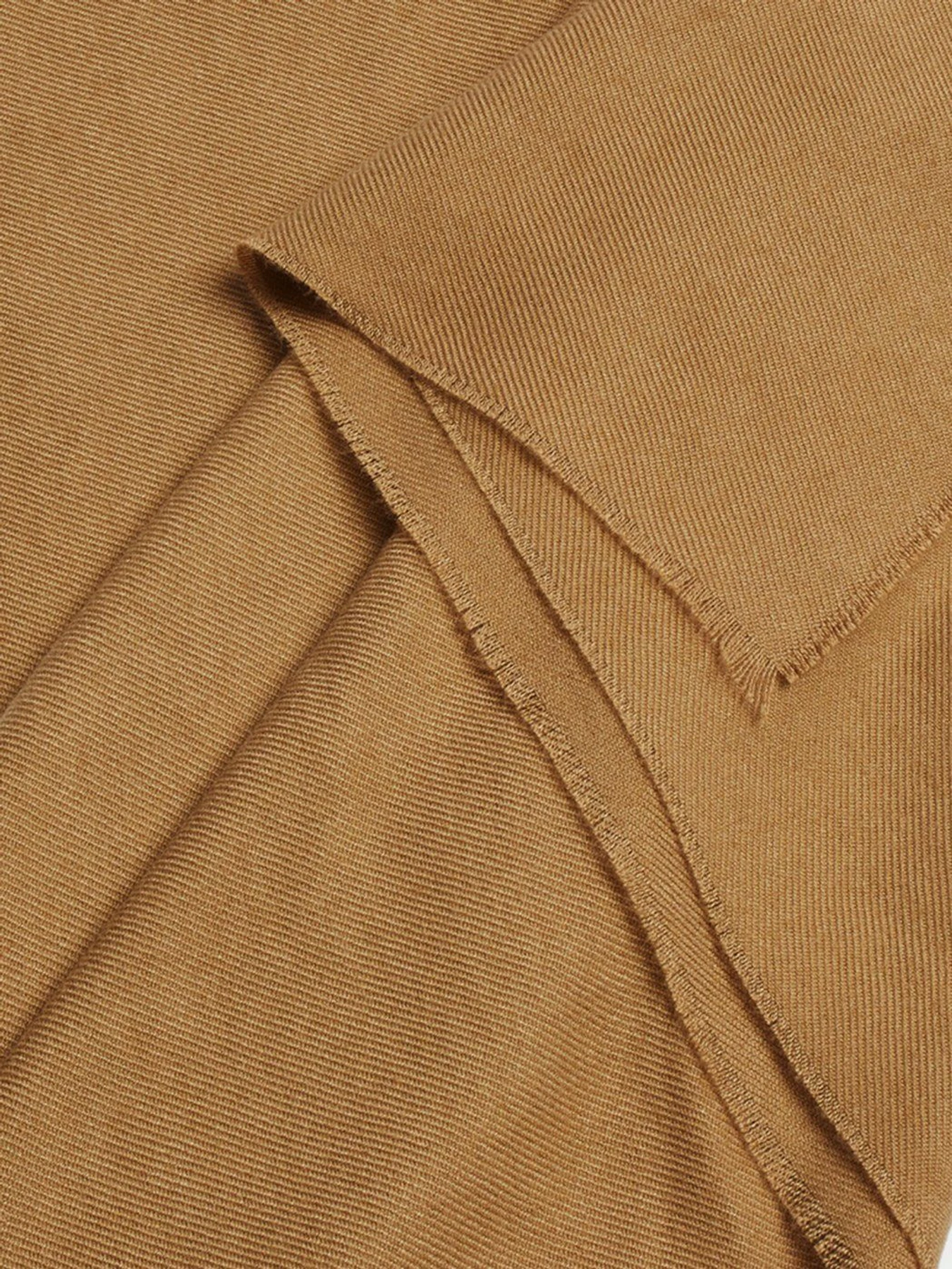 Шарфы и платки Parfois модель 5608348010887 Шарфы и платки Parfois модель 5608348010887 Фото