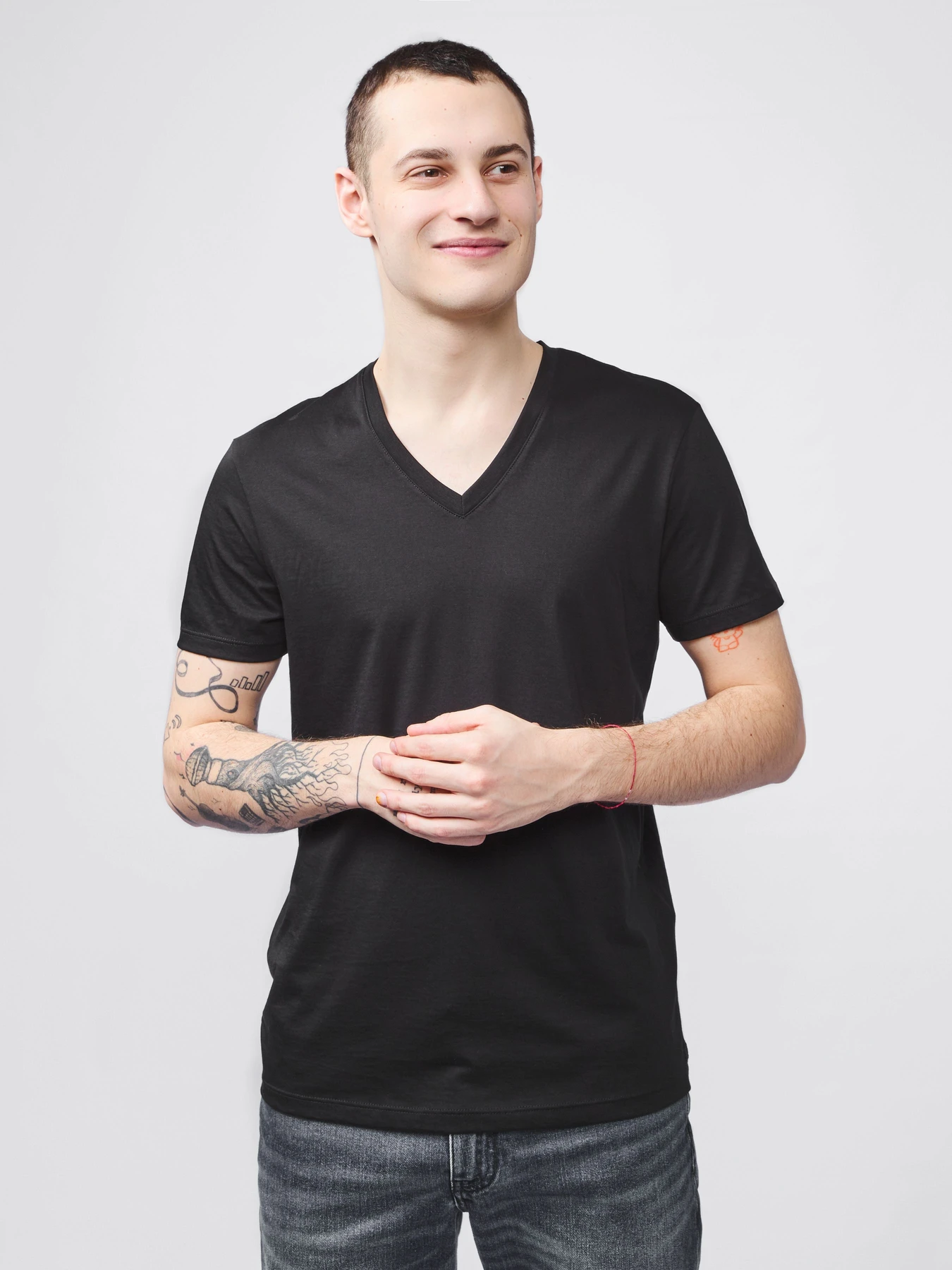 Футболки і поло Armani Exchange модель 8NZT75-ZJA5Z-1200 Футболки і поло Armani Exchange модель 8NZT75-ZJA5Z-1200 Фото