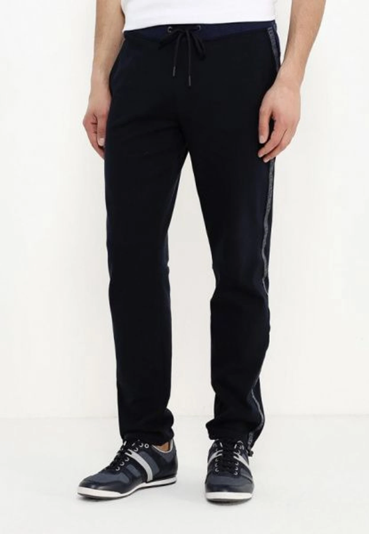 Брюки Armani Exchange модель 3YZPBB-ZJL3Z-1510 Брюки Armani Exchange модель 3YZPBB-ZJL3Z-1510 Фото