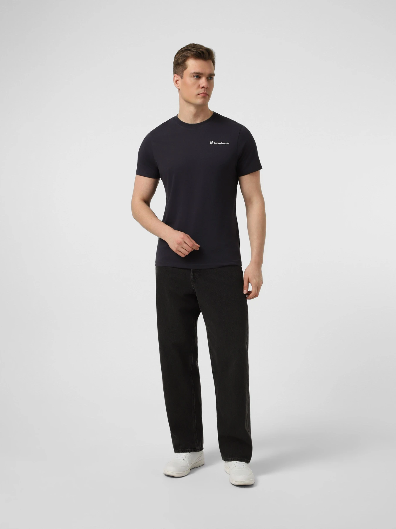 Футболки и поло Sergio Tacchini ESSENZIALE T-SHIRT модель STA261M815-02 Футболки и поло Sergio Tacchini ESSENZIALE T-SHIRT модель STA261M815-02 Фото