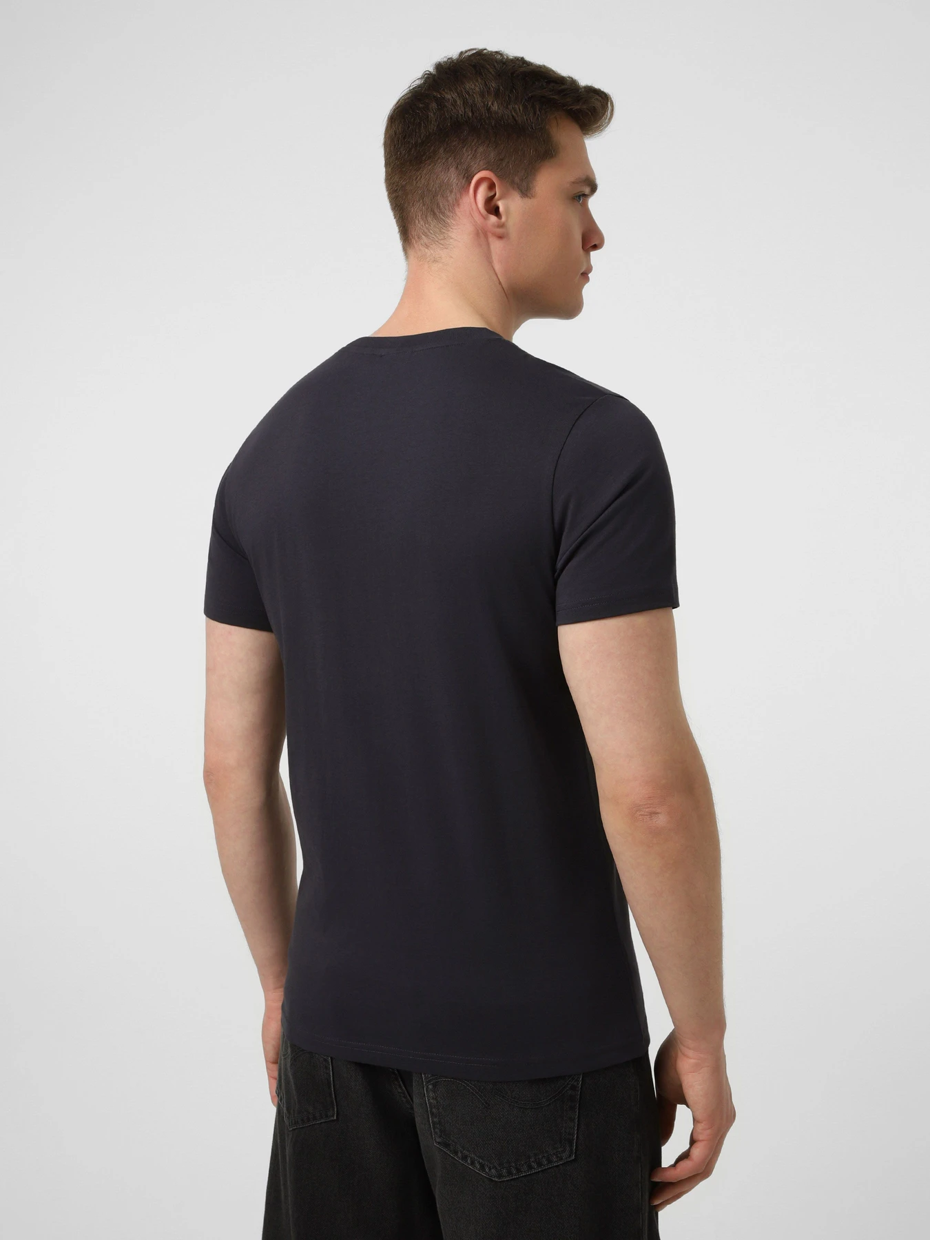 Футболки и поло Sergio Tacchini ESSENZIALE T-SHIRT модель STA261M815-02 Футболки и поло Sergio Tacchini ESSENZIALE T-SHIRT модель STA261M815-02 Фото