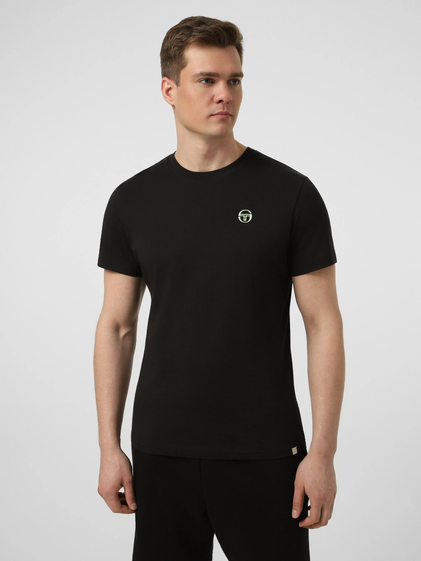 Футболки і поло Sergio Tacchini CHIARO T-SHIRT модель STA261M800-01 Футболки і поло Sergio Tacchini CHIARO T-SHIRT модель STA261M800-01 Фото