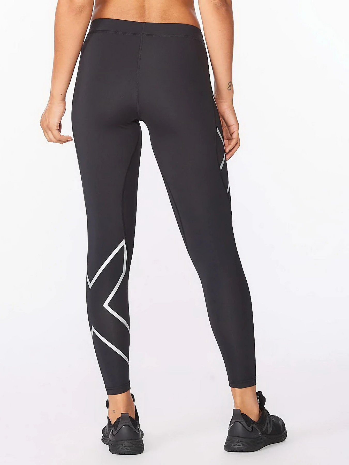 Штани 2XU Core модель WA4173b-BLK/SIL Фото