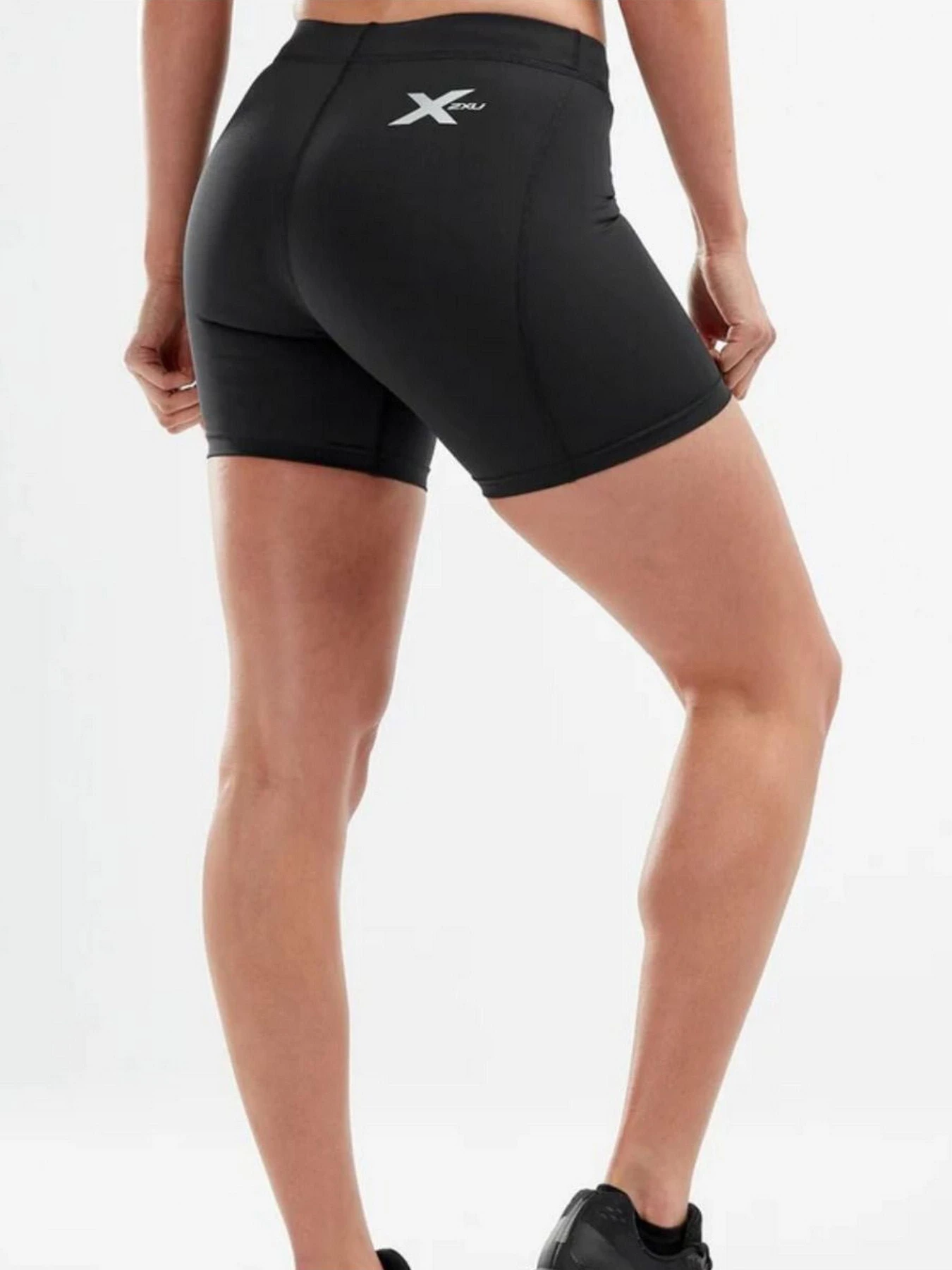 Шорти 2XU Core Compression 5" Game Day модель WA4480b-BLK/SIL Шорти 2XU Core Compression 5" Game Day модель WA4480b-BLK/SIL Фото