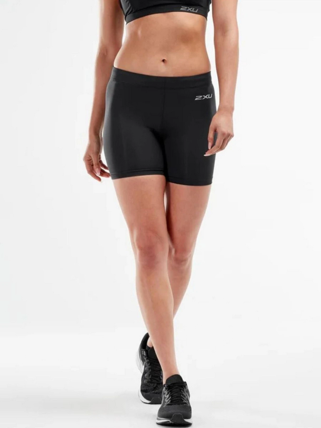 Шорти 2XU Core Compression 5" Game Day модель WA4480b-BLK/SIL Шорти 2XU Core Compression 5" Game Day модель WA4480b-BLK/SIL Фото