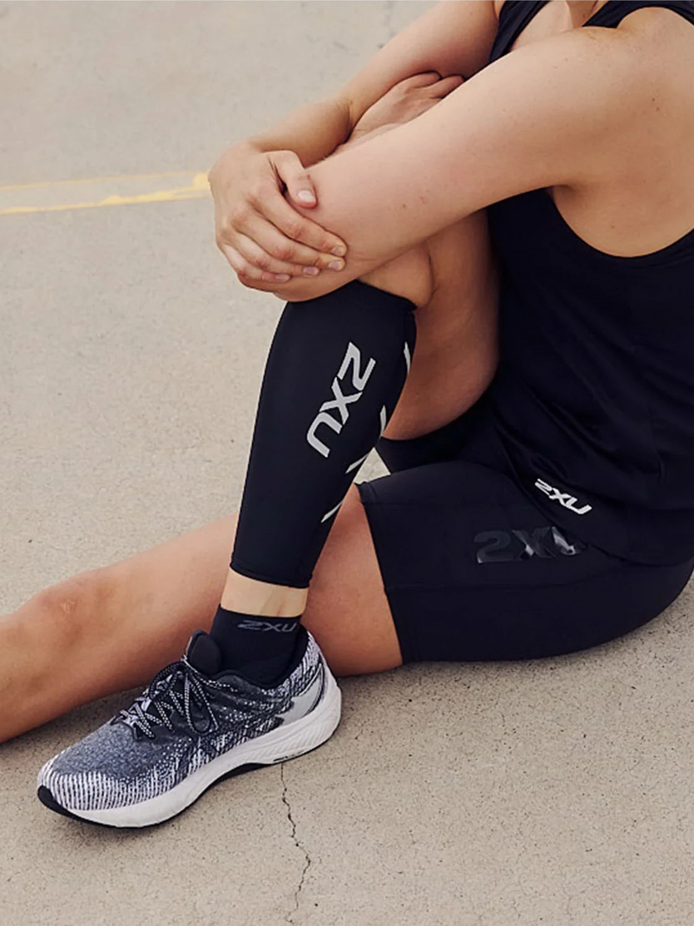 Шкарпетки та гольфи 2XU Compression Calf Guard модель UA1987b-BLK/BLK Фото