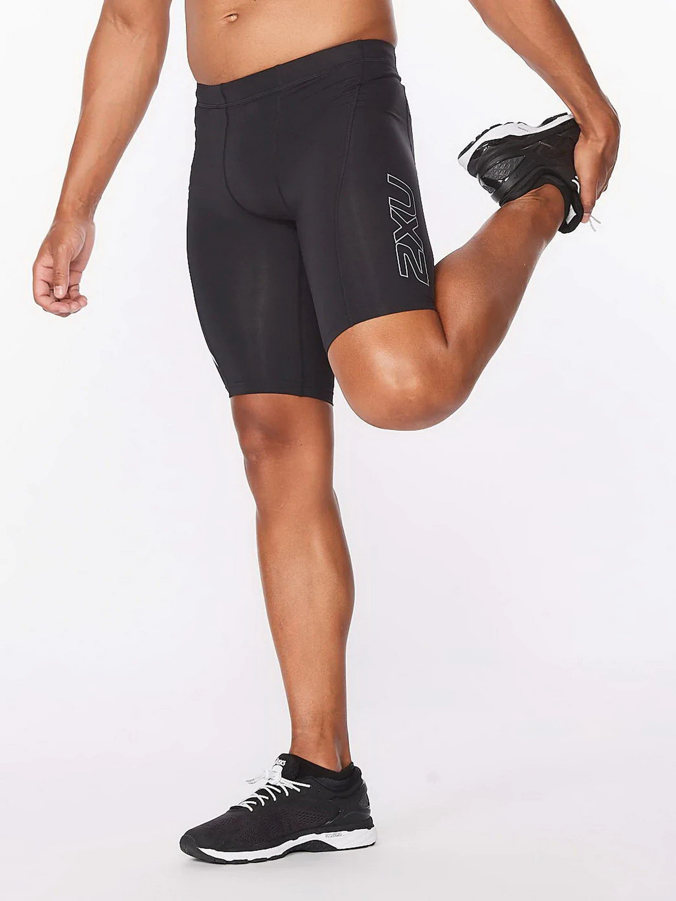 Шорти 2XU Core модель MA3851b-BLK/SIL Шорти 2XU Core модель MA3851b-BLK/SIL Фото