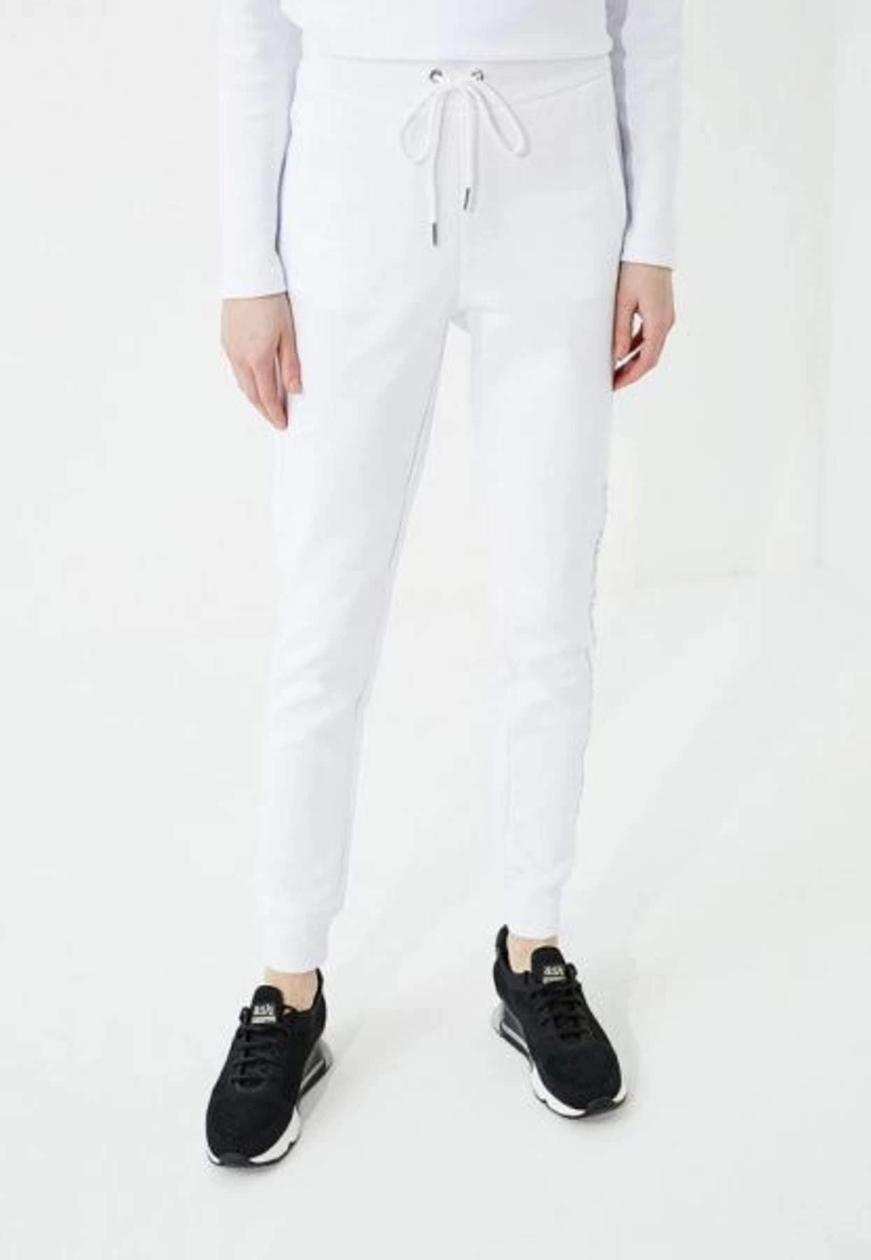 Брюки Emporio Armani модель 3Z2PA3-2JPVZ-0102 Брюки Emporio Armani модель 3Z2PA3-2JPVZ-0102 Фото