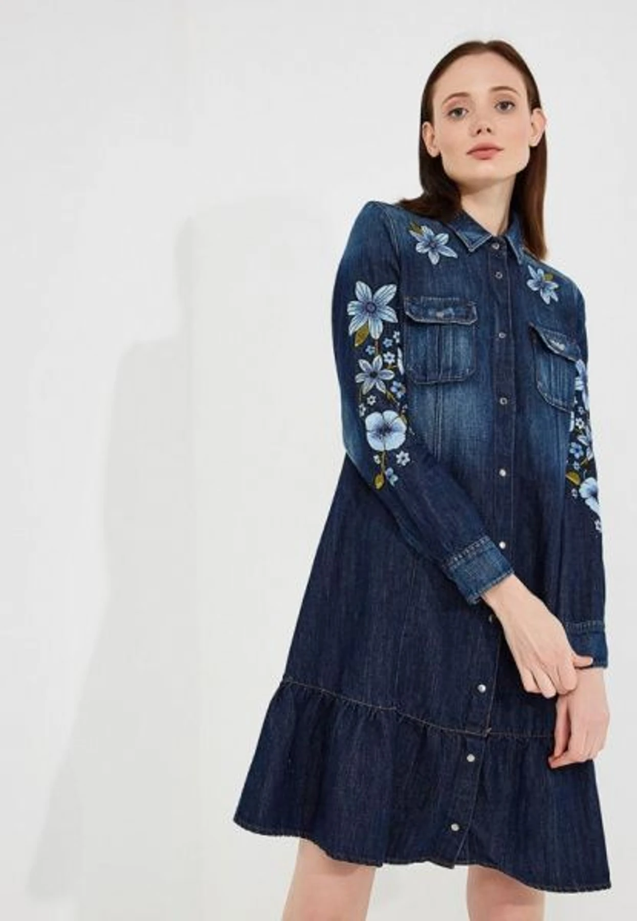 Платья Emporio Armani модель 3Z2A67-2D95Z-0941 Фото