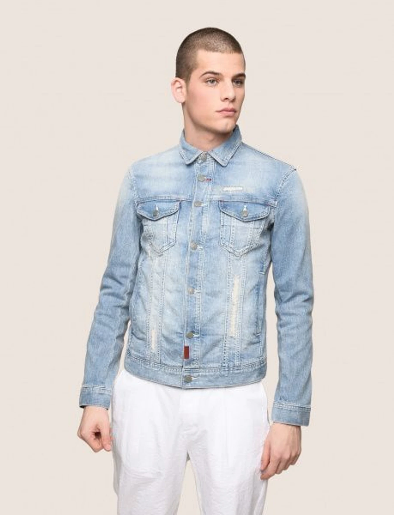 Куртки и дубленки Armani Exchange модель 3ZZB29-Z1FIZ-1500 Фото
