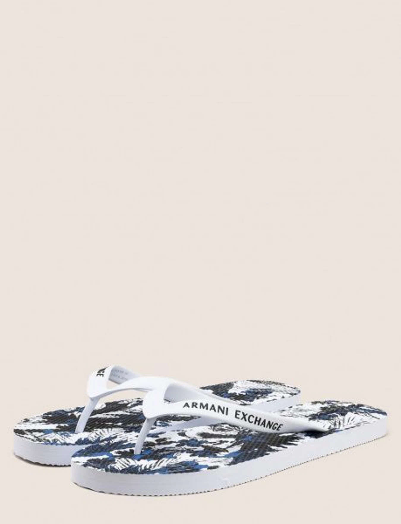 Шлёпанцы Armani Exchange модель 955070-8P429-52110 Фото