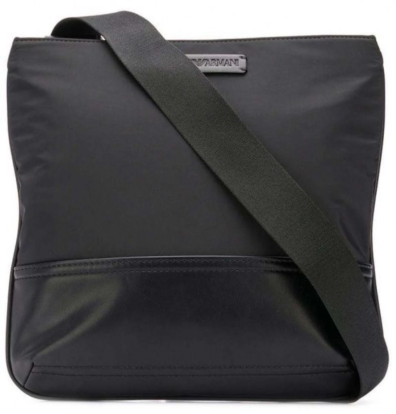 Сумки Emporio Armani модель Y4M203-YMA9J-81073 Сумки Emporio Armani модель Y4M203-YMA9J-81073 Фото
