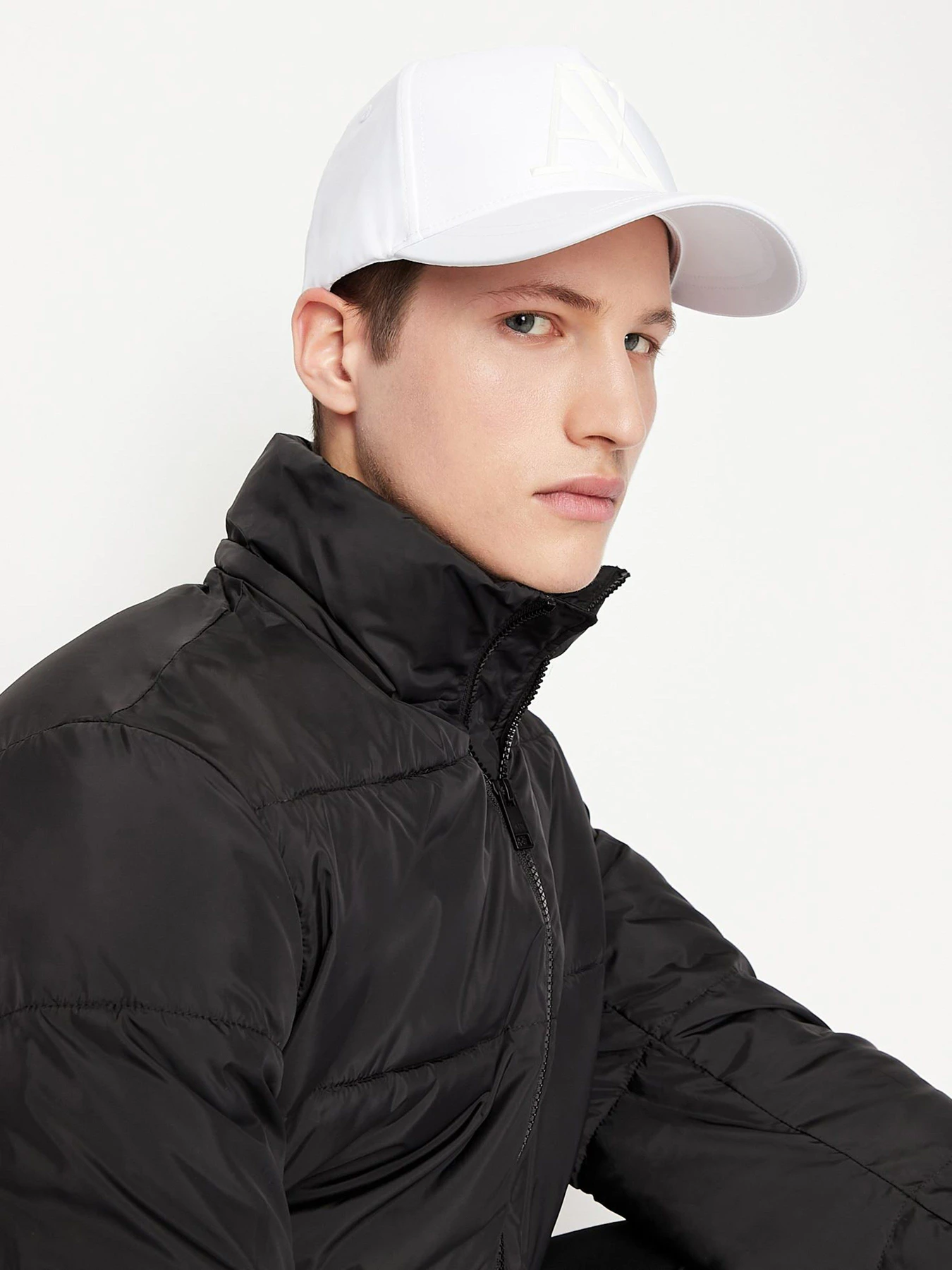 Шапки и кепки Armani Exchange модель 954079-CC518-00010 Шапки и кепки Armani Exchange модель 954079-CC518-00010 Фото