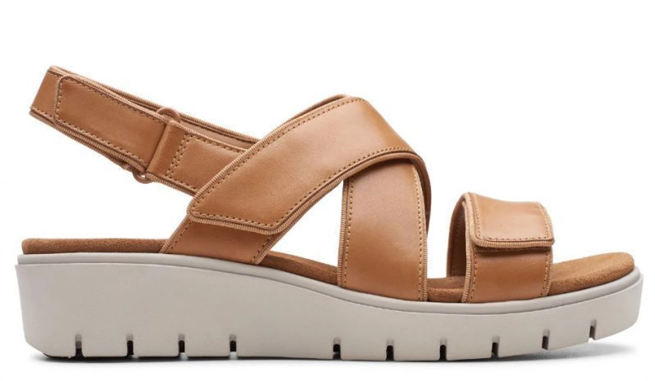 Босоножки Clarks Un Karely Dew модель 2614-1447 Фото